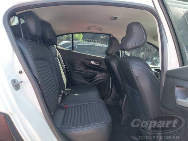 2025 FIAT FASTBACK 