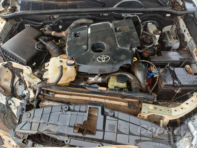 2017 TOYOTA HILUX SW4 