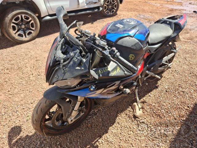 2022 BMW S 1000 