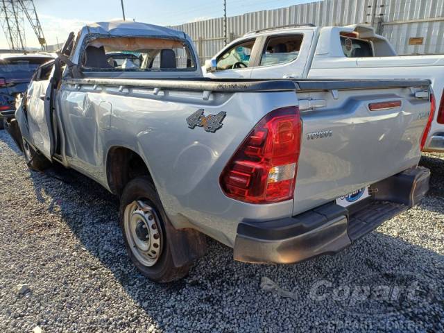 2026 TOYOTA HILUX CS 