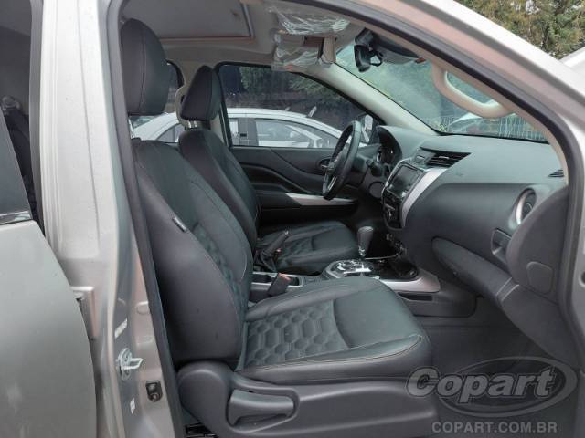 2024 NISSAN FRONTIER CD 