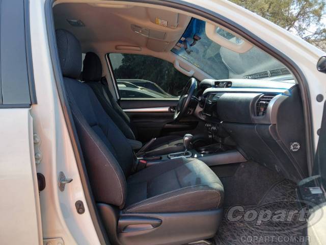 2024 TOYOTA HILUX CD 