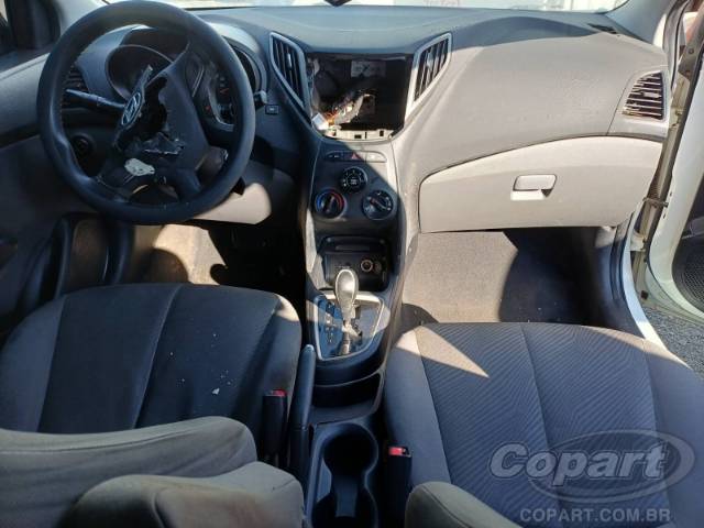 2015 HYUNDAI HB20S 