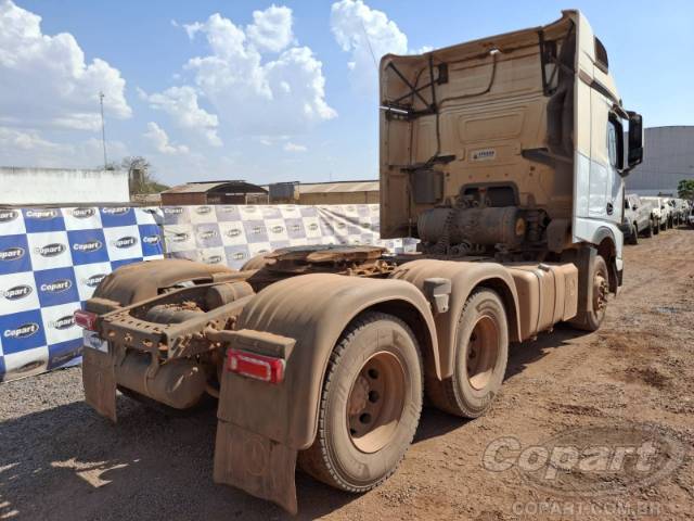 2023 MERCEDES BENZ ACTROS 