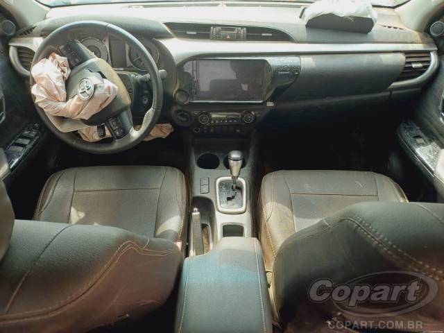 2024 TOYOTA HILUX CD 