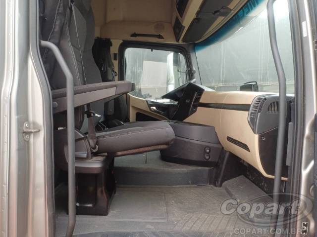 2025 MERCEDES-BENZ Actros 