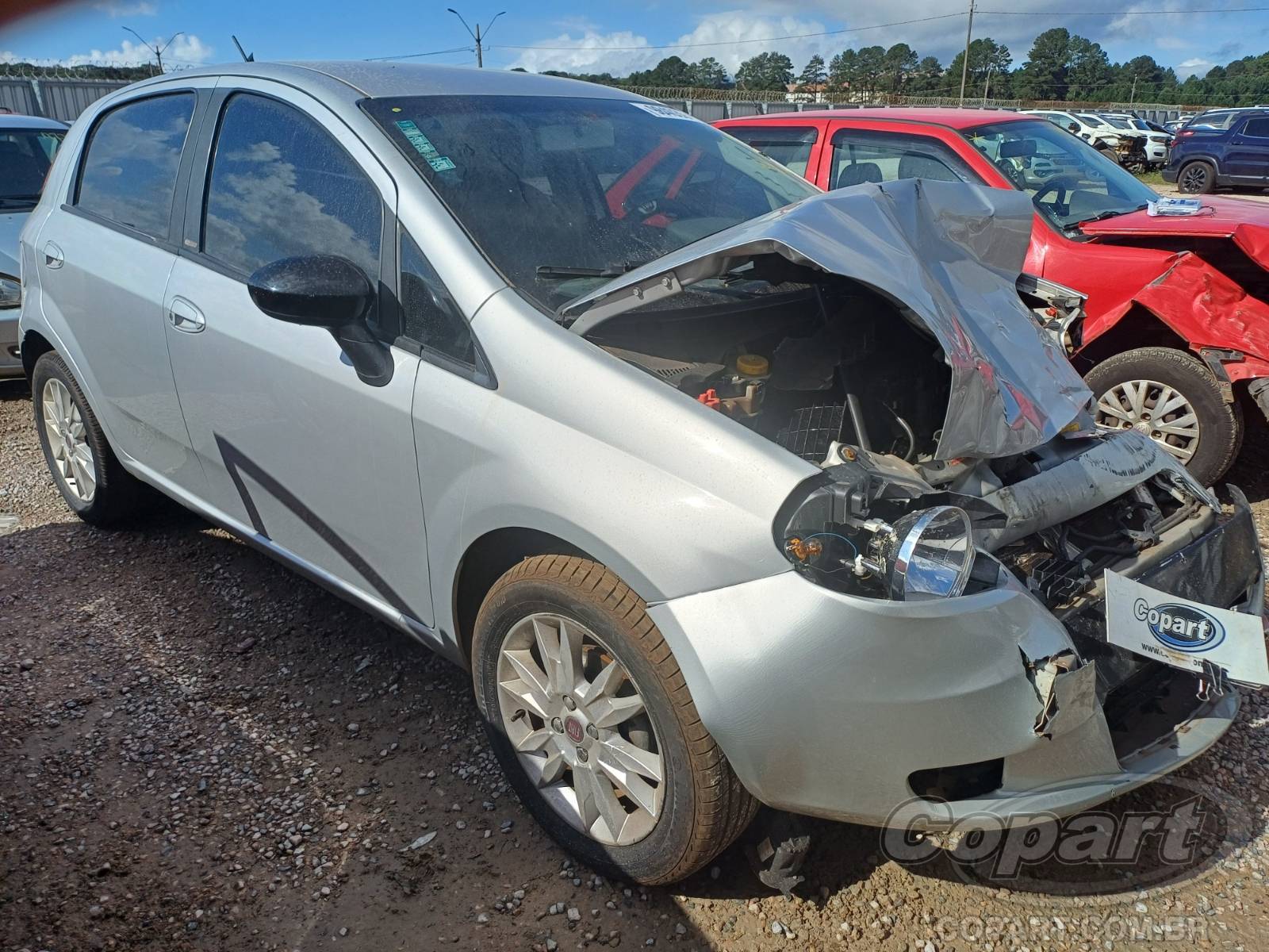 Fiat Punto Essence Dualogic 1.6 16V E.torQ 2011 Colisão Média Monta