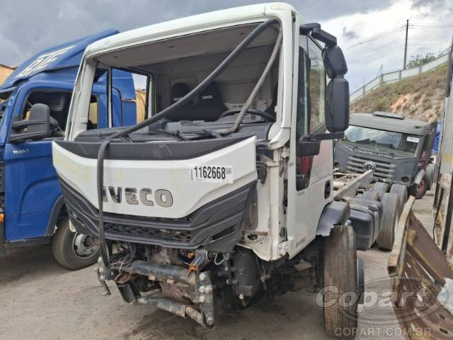 2025 IVECO TECTOR 