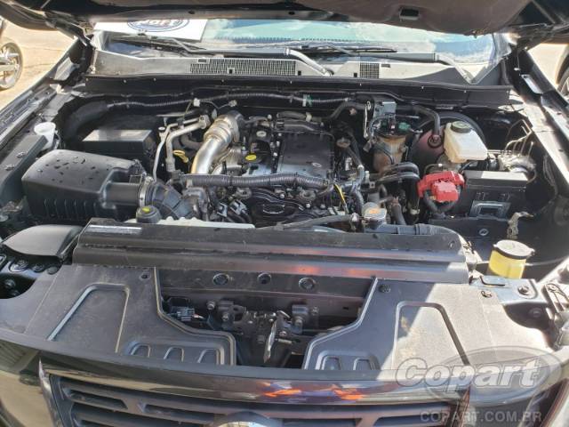 2021 NISSAN FRONTIER CD 