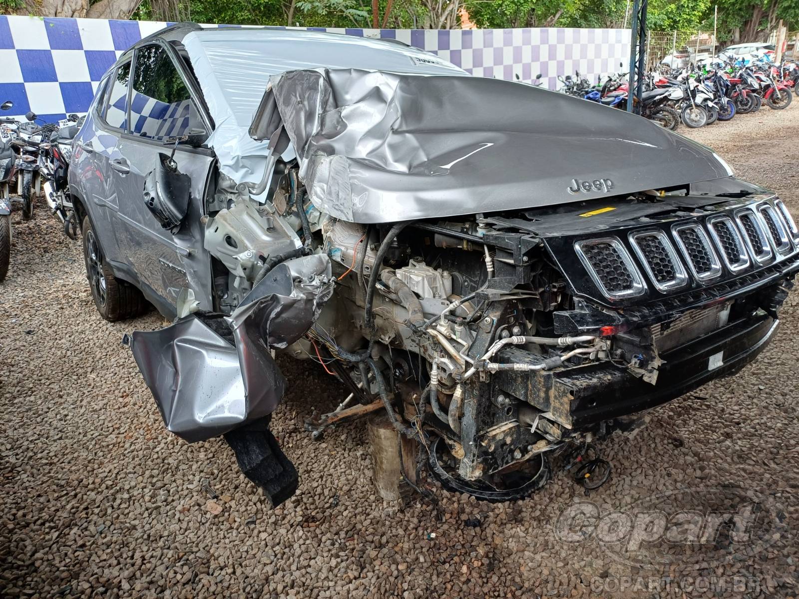 Veículo Jeep Compass Jeep Compass Longitude 2.0 Multijet Turbo 2020 Colisão Média Monta 2020 em leilão