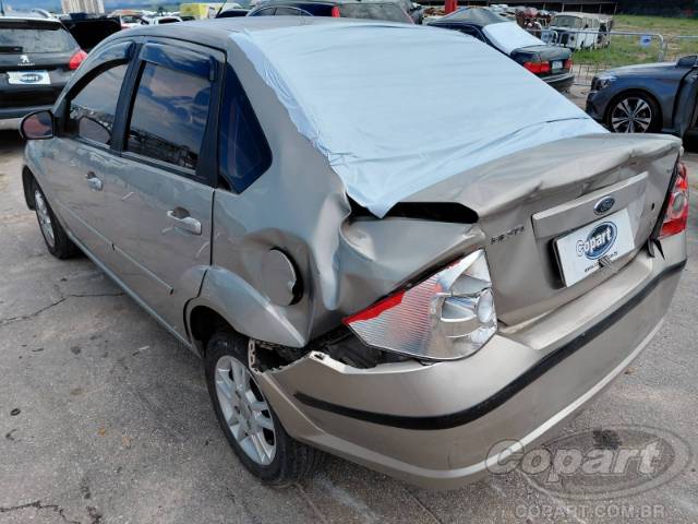 2009 FORD FIESTA SEDAN 