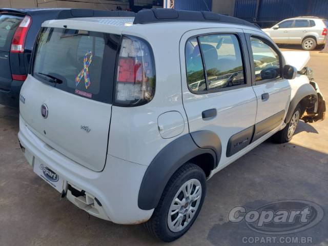 2016 FIAT UNO 