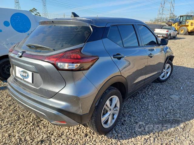 2024 NISSAN KICKS 