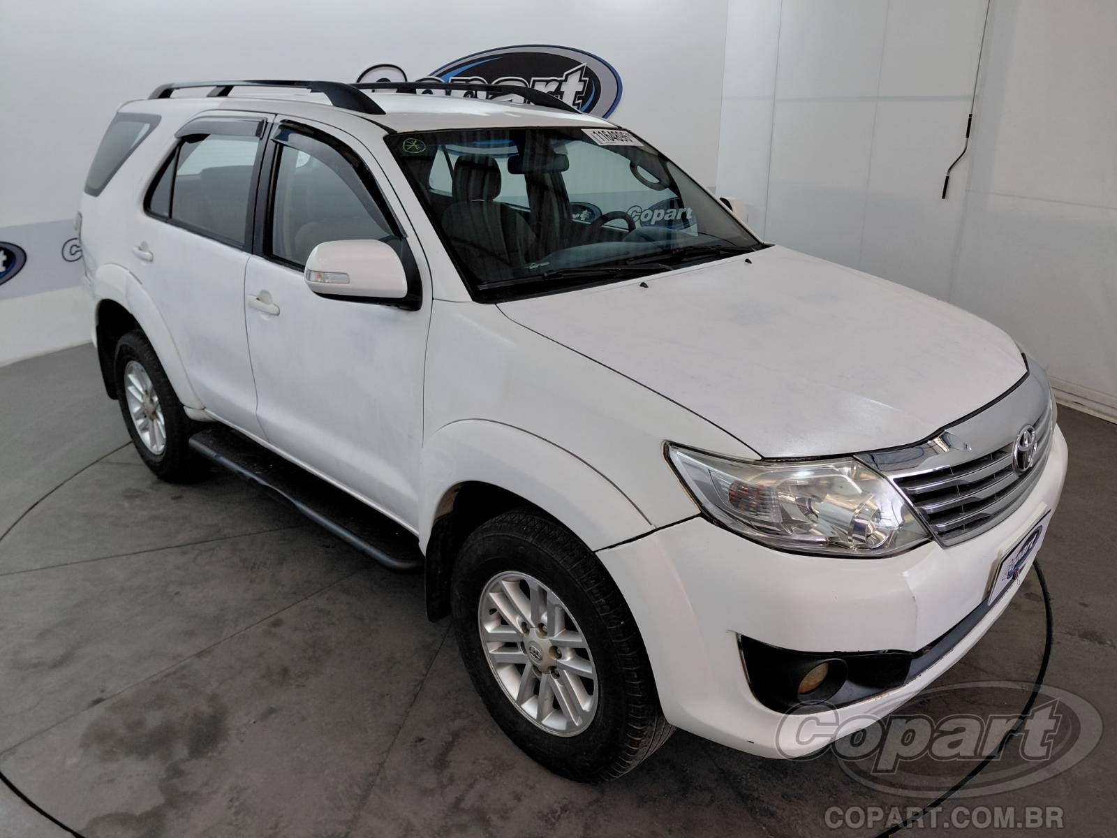 Toyota Hilux Sw4 2013 em leilão