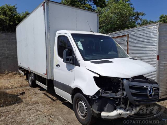 2024 MERCEDES BENZ SPRINTER TRUCK 