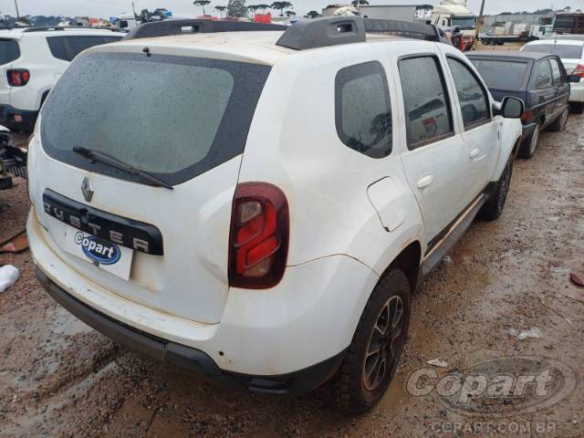 2016 RENAULT DUSTER 