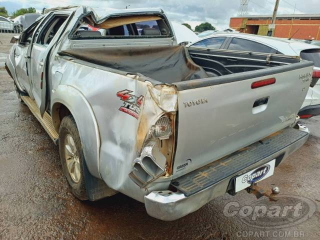 2011 TOYOTA HILUX CD 