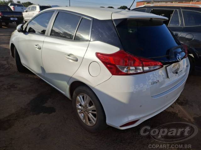 2019 TOYOTA YARIS 