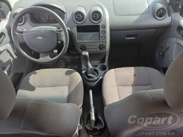 2005 FORD FIESTA 