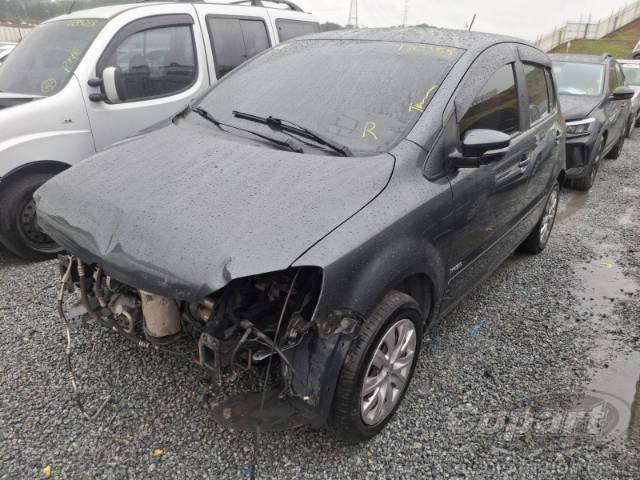 2013 VOLKSWAGEN FOX 
