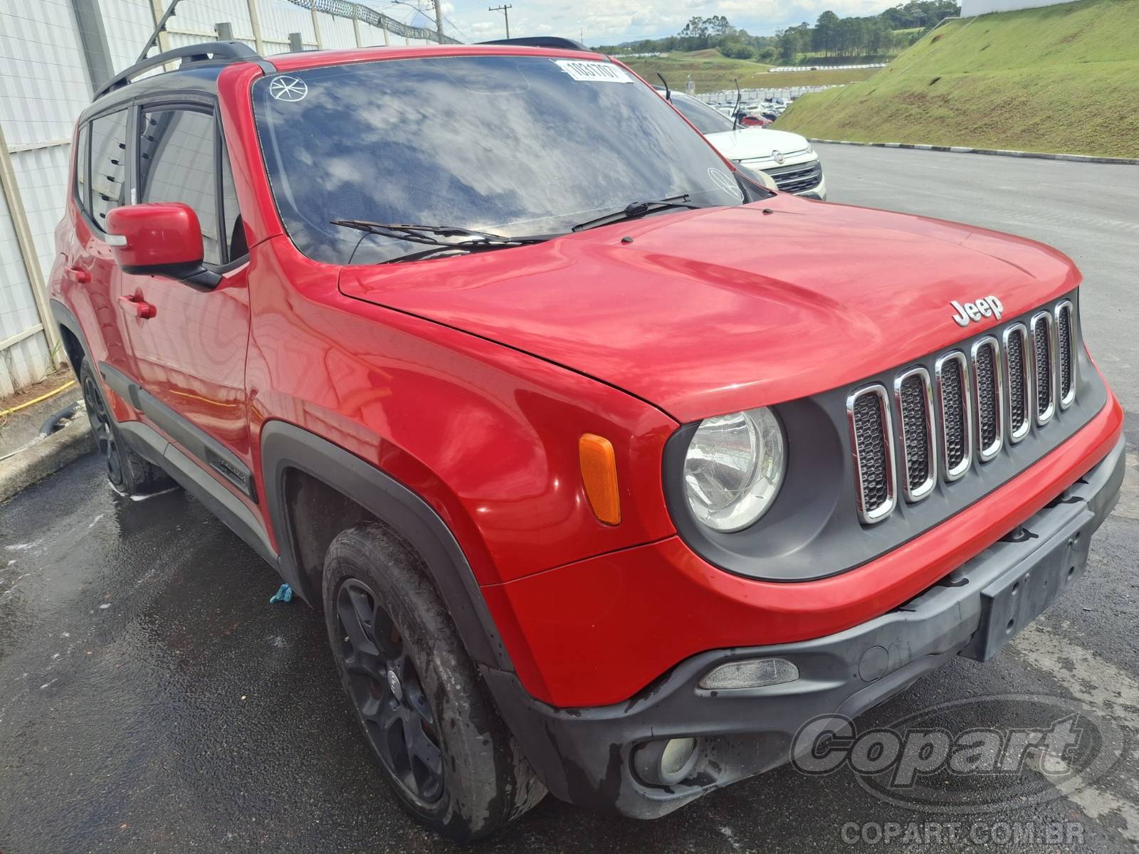 Veículo Fiat Renegade Jeep Renegade Longitude 2.0 MultiJet Turbo 2016 2016 em leilão