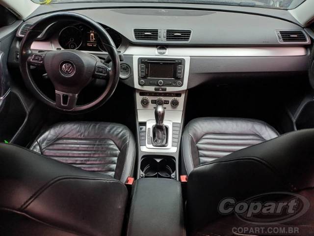 2012 VOLKSWAGEN PASSAT 