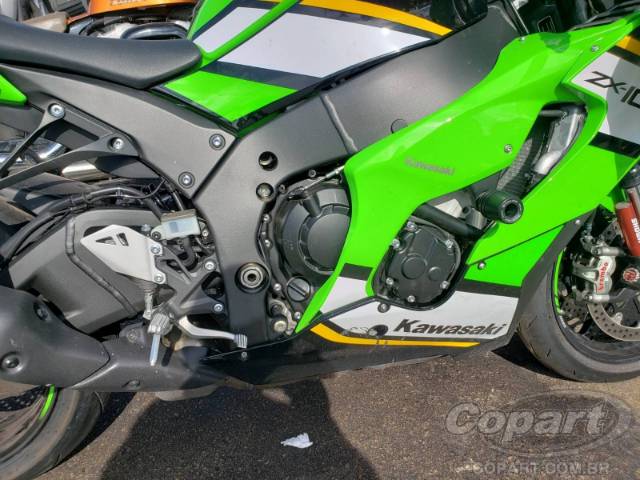 2025 KAWASAKI NINJA ZX-10R 