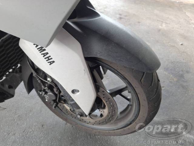 2025 YAMAHA XMAX 