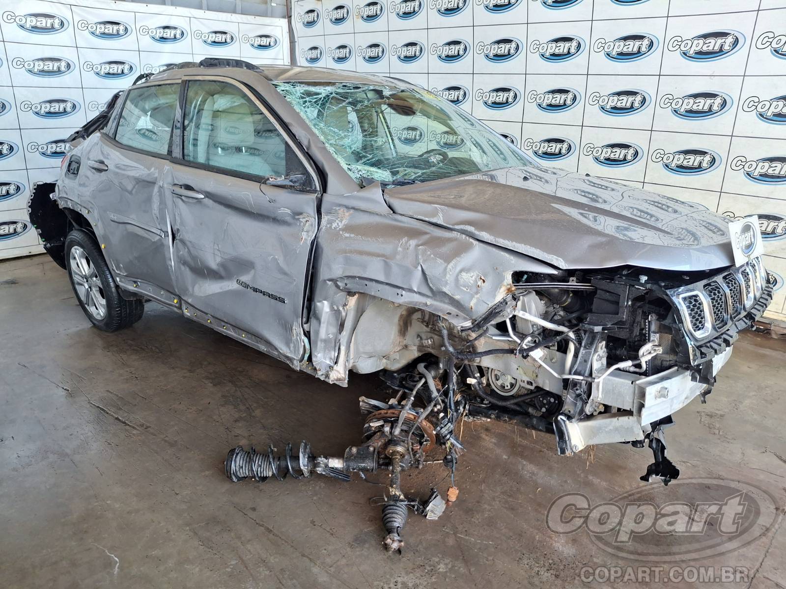 Jeep Compass 2022 em leilão