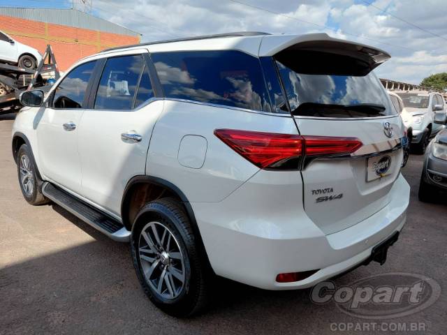 2016 TOYOTA HILUX SW4 