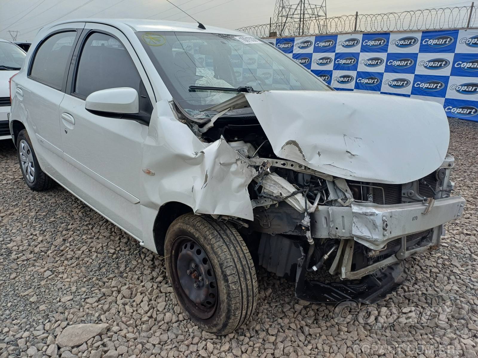TOYOTA ETIOS XS 1.5 16V 2016 COLISÃO