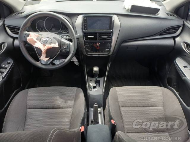 2024 TOYOTA YARIS SEDA 