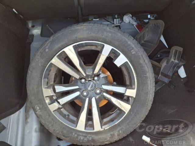 2023 NISSAN KICKS 
