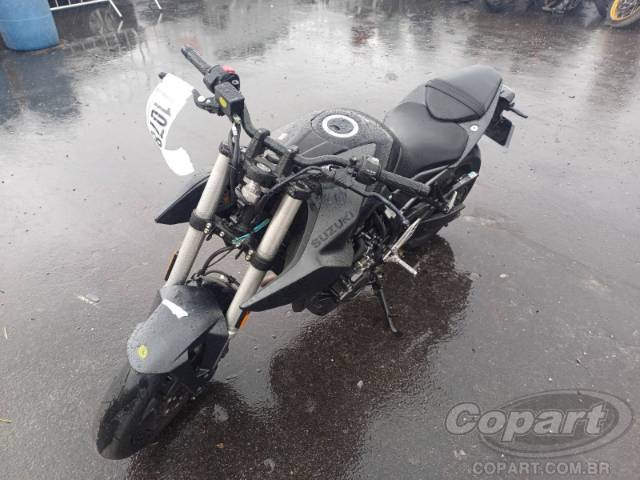 2025 SUZUKI GSX-8S 