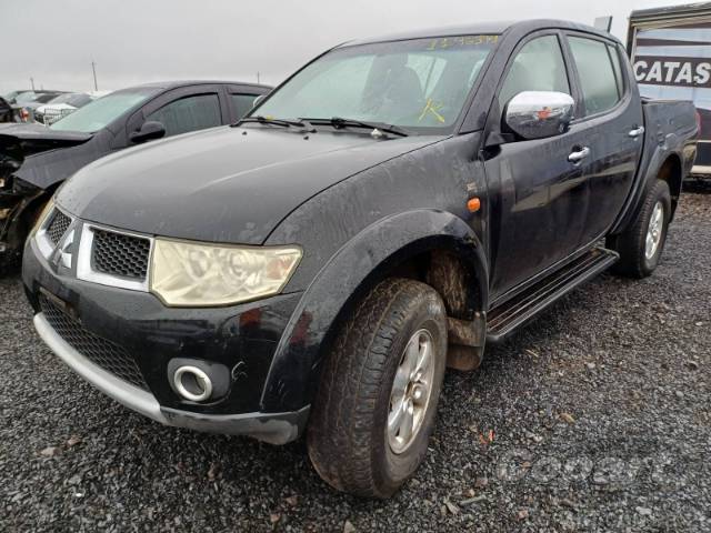 2013 MITSUBISHI L200 TRITON 