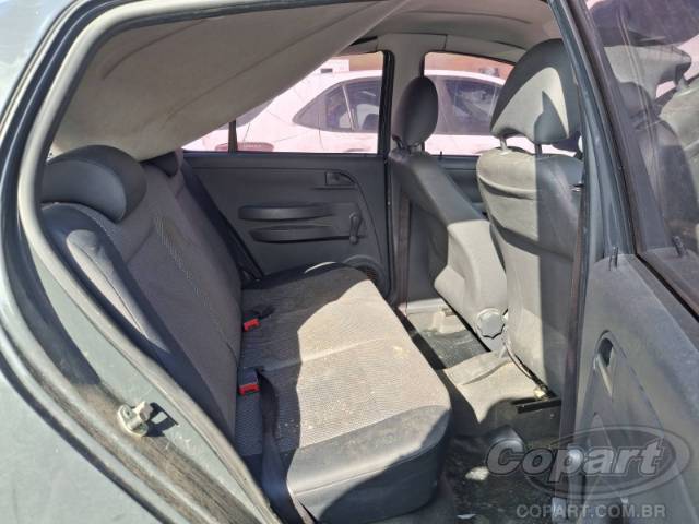 2005 VOLKSWAGEN FOX 