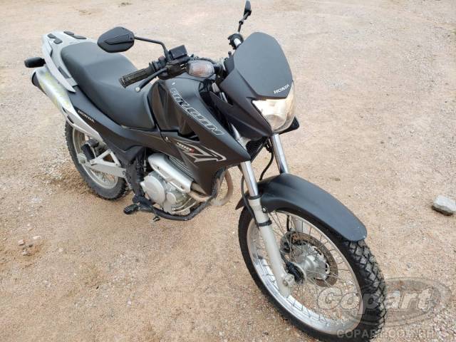 2013 HONDA NX 400I 