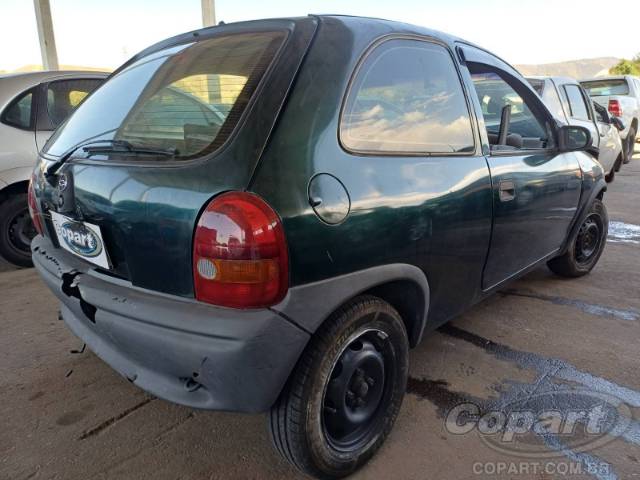 1997 CHEVROLET CORSA 