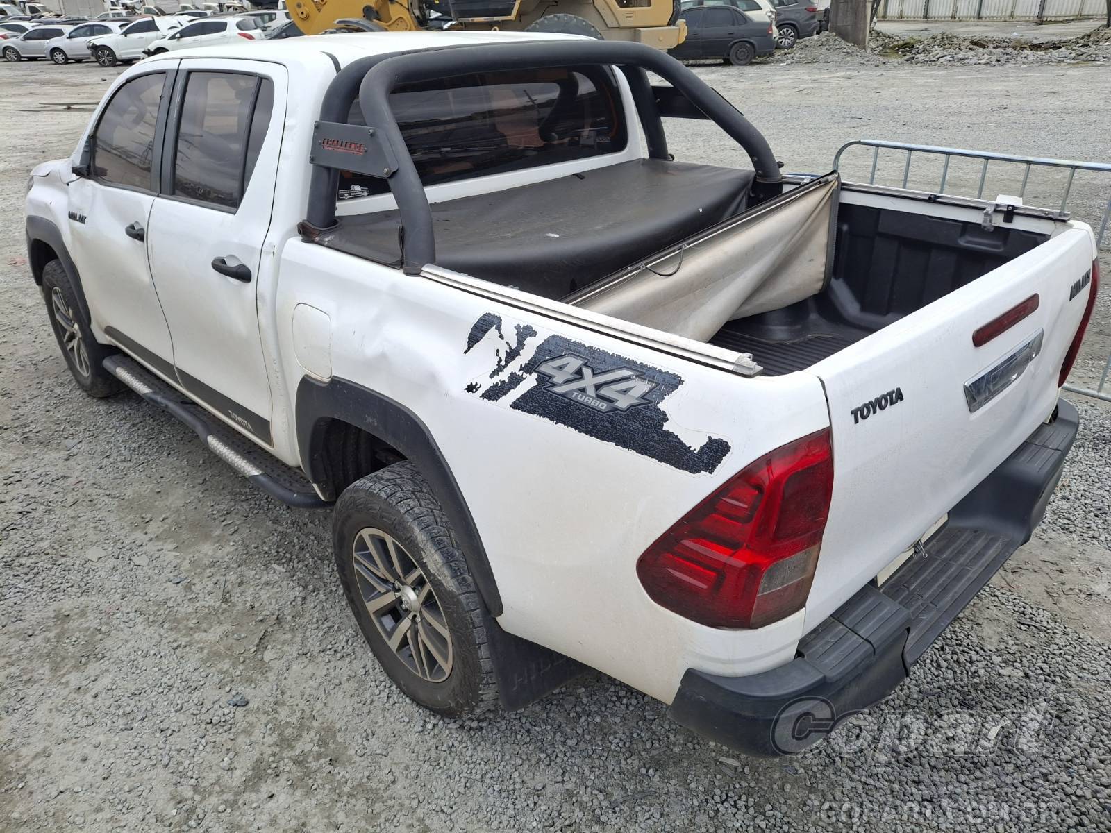 2018 TOYOTA HILUX CD — foto 3 de 15