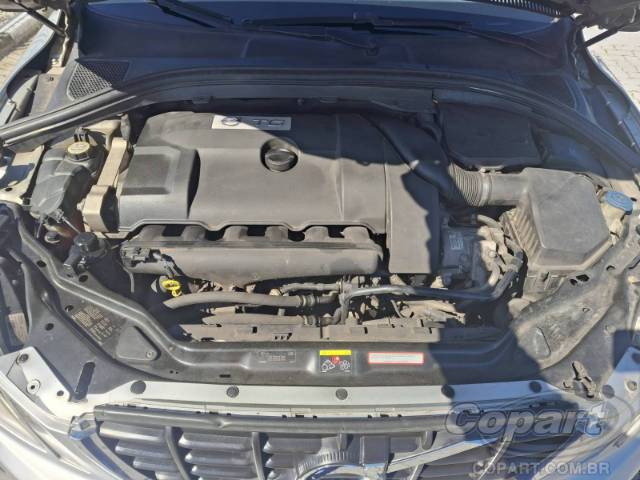 2010 VOLVO XC60 