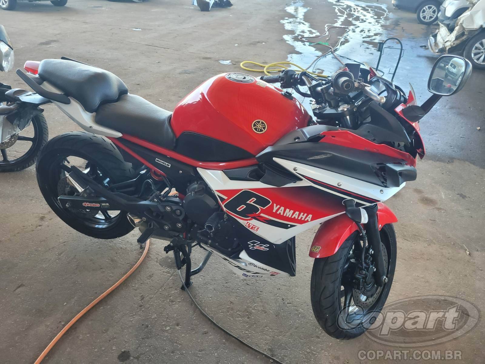 Veículo YAMAHA XJ6 Yamaha XJ6 F 600 2015 Média Monta 2015 em leilão