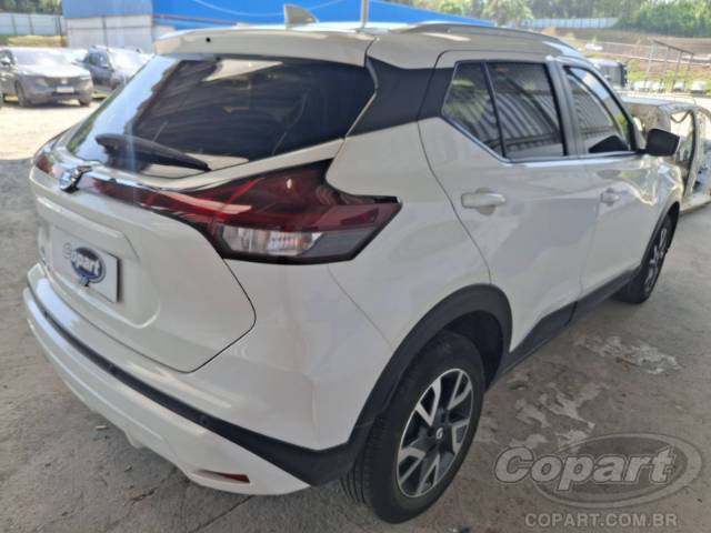 2022 NISSAN KICKS 