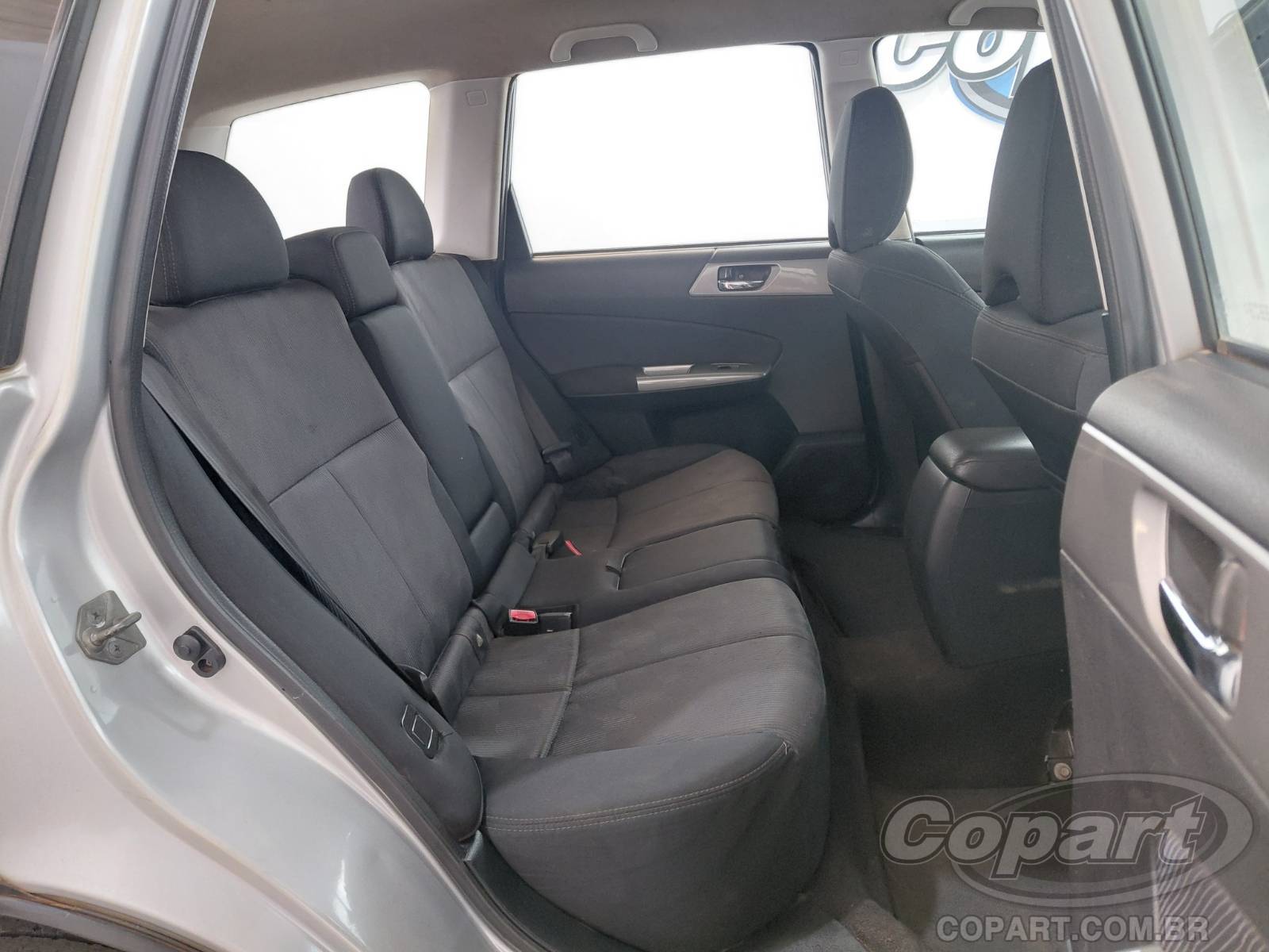 2010 SUBARU FORESTER — foto 6 de 10