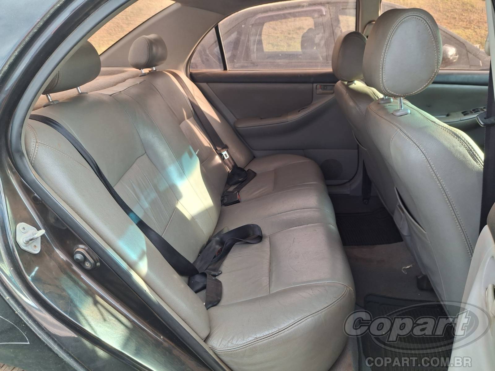 2005 TOYOTA COROLLA — foto 6 de 11