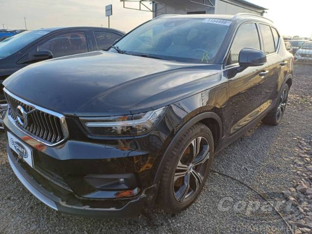2021 VOLVO XC40 
