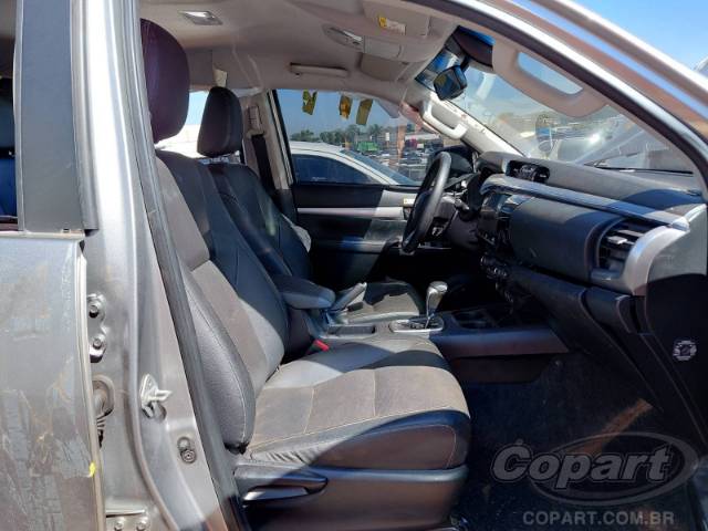 2024 TOYOTA HILUX CD 