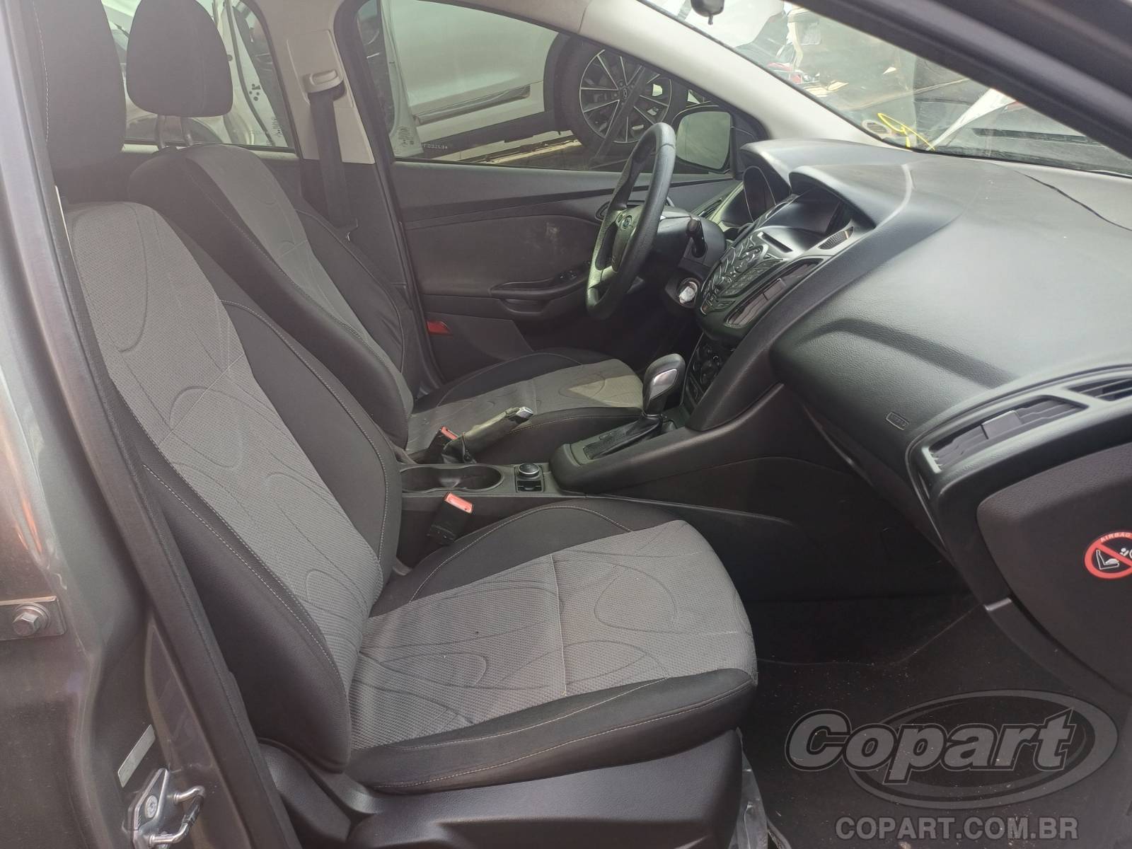 Foto 5: 2014 FORD FOCUS SEDAN