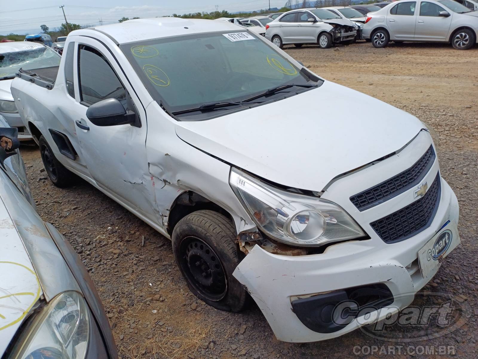 Chevrolet Montana LS 1.4 Econo.Flex 2015 Colisão Média Monta