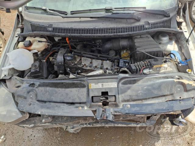 2012 VOLKSWAGEN FOX 
