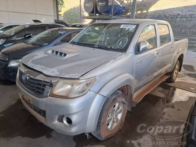 2012 TOYOTA HILUX CD 